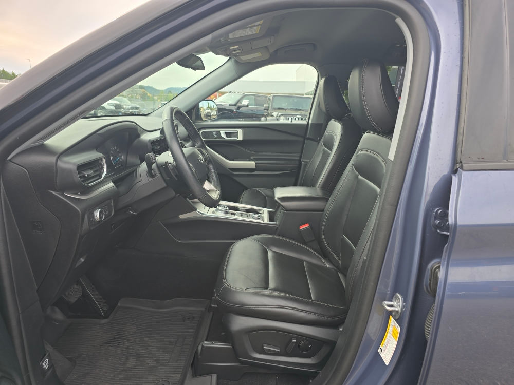 Thumbnail: 2021 Ford Explorer - 8