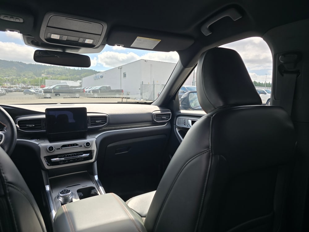 Thumbnail: 2023 Ford Explorer - 9