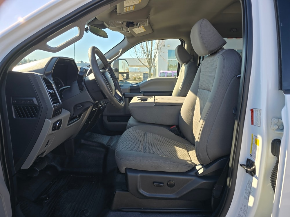 Thumbnail: 2022 Ford F-350 - 8