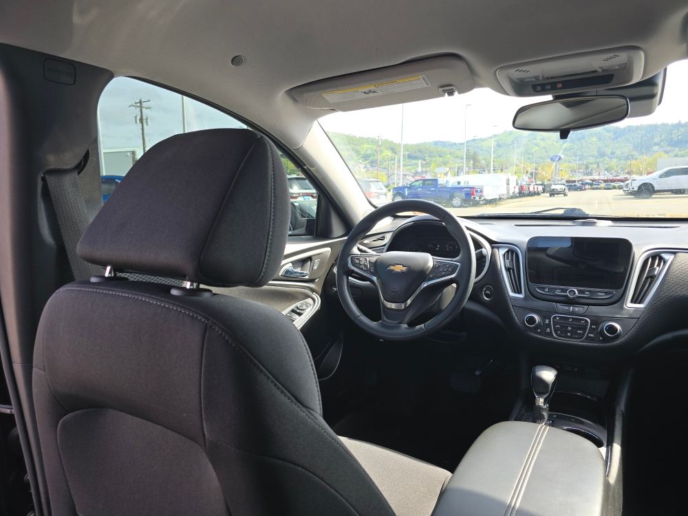 Thumbnail: 2024 Chevrolet Malibu - 2