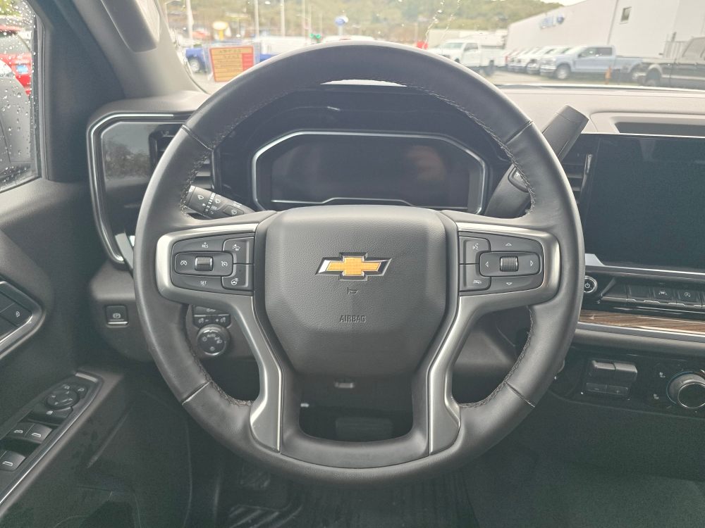 Thumbnail: 2025 Chevrolet Silverado 1500 - 8