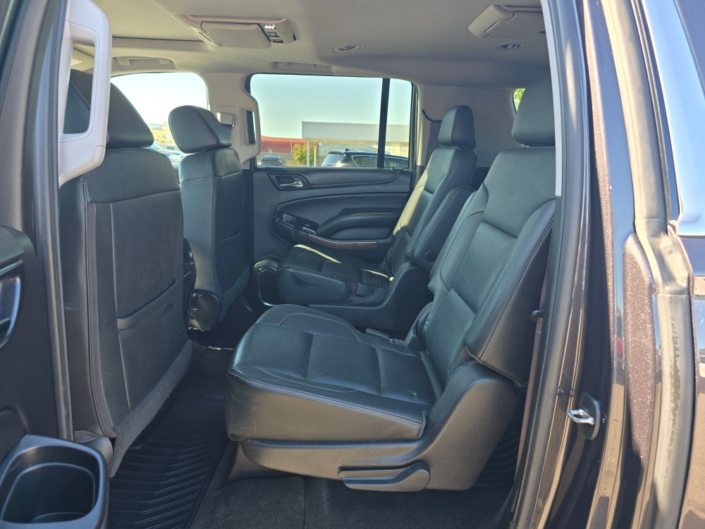 Thumbnail: 2017 Chevrolet Suburban - 10