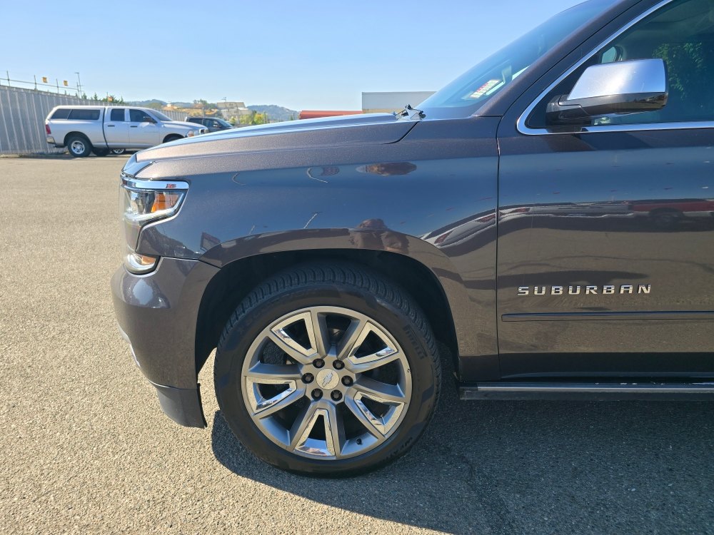 Thumbnail: 2017 Chevrolet Suburban - 7