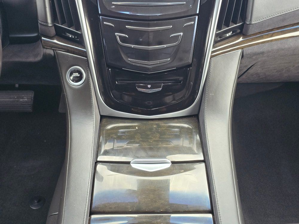 Thumbnail: 2019 Cadillac Escalade - 17