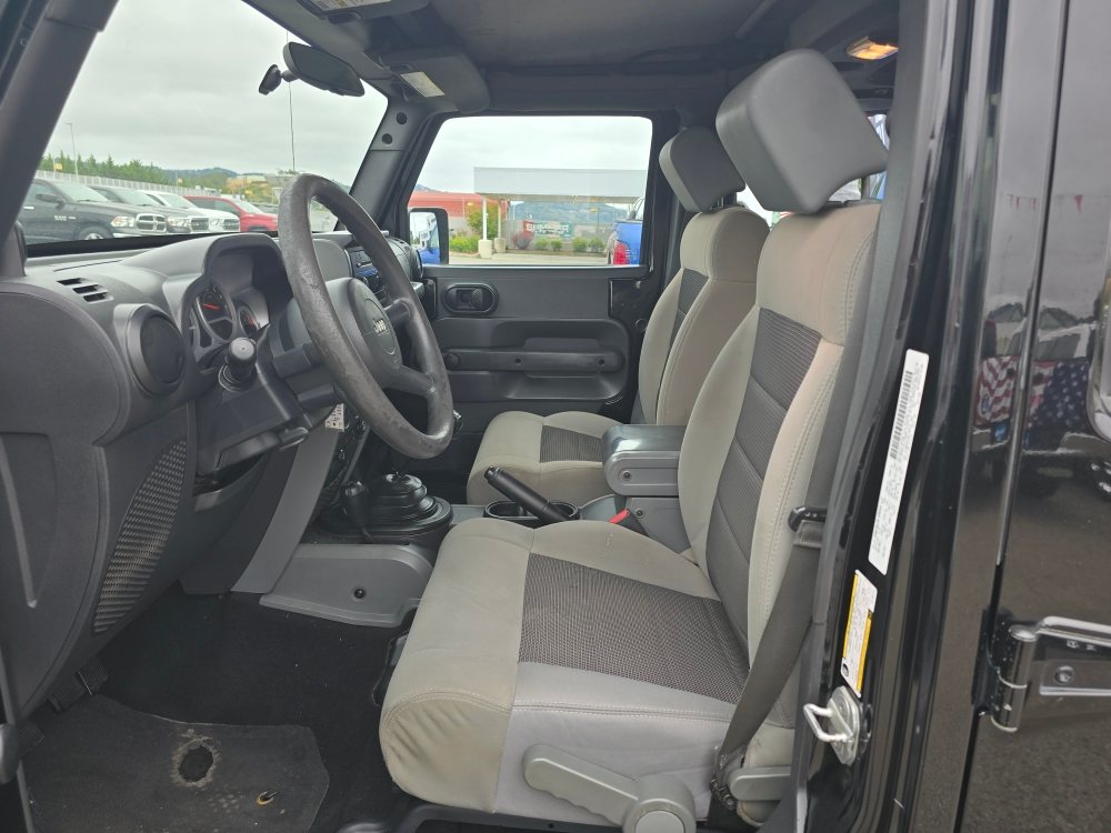 Thumbnail: 2010 Jeep Wrangler - 8