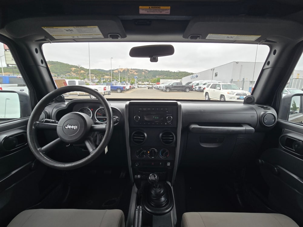 Thumbnail: 2010 Jeep Wrangler - 12