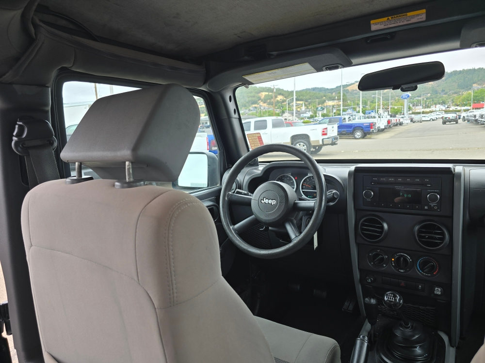 Thumbnail: 2010 Jeep Wrangler - 11