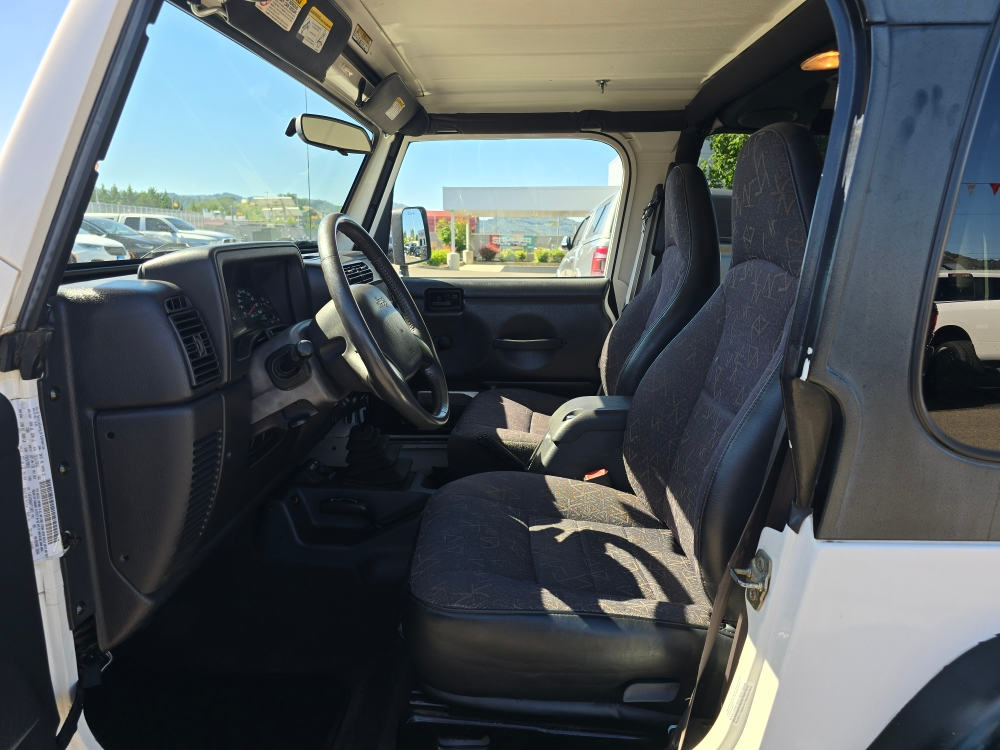 Thumbnail: 2002 Jeep Wrangler - 9