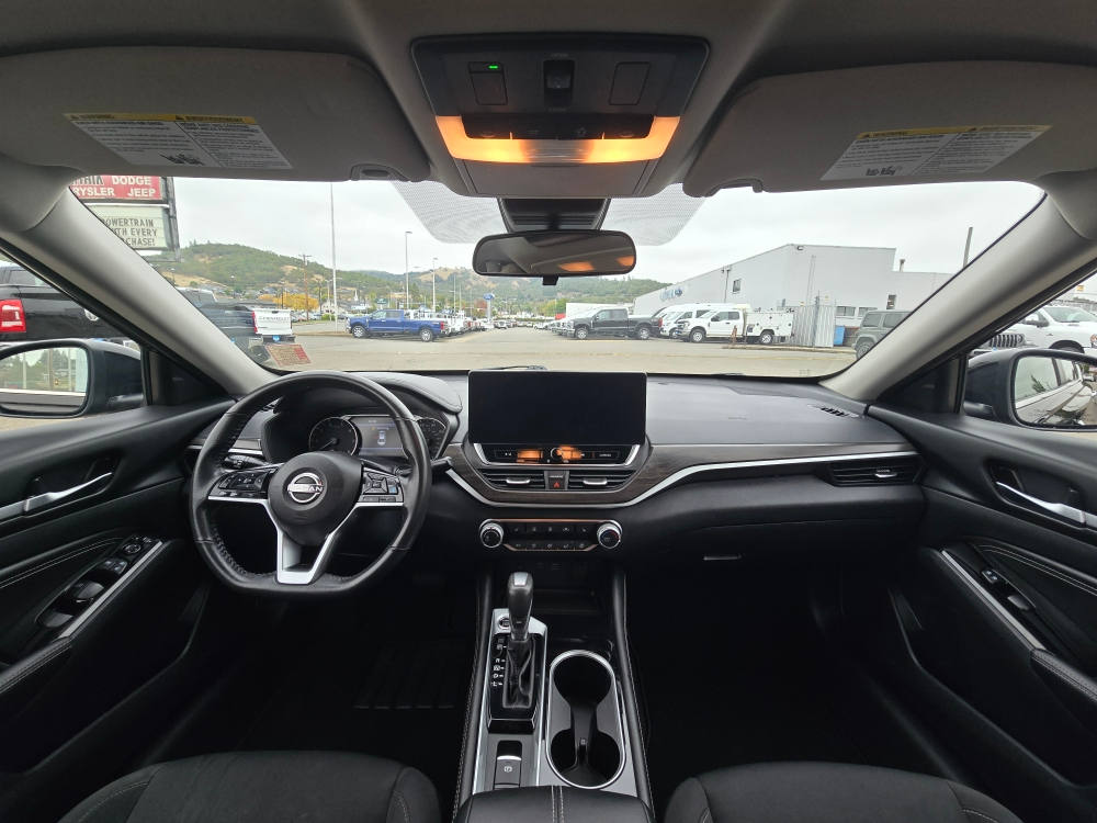 Thumbnail: 2023 Nissan Altima - 11