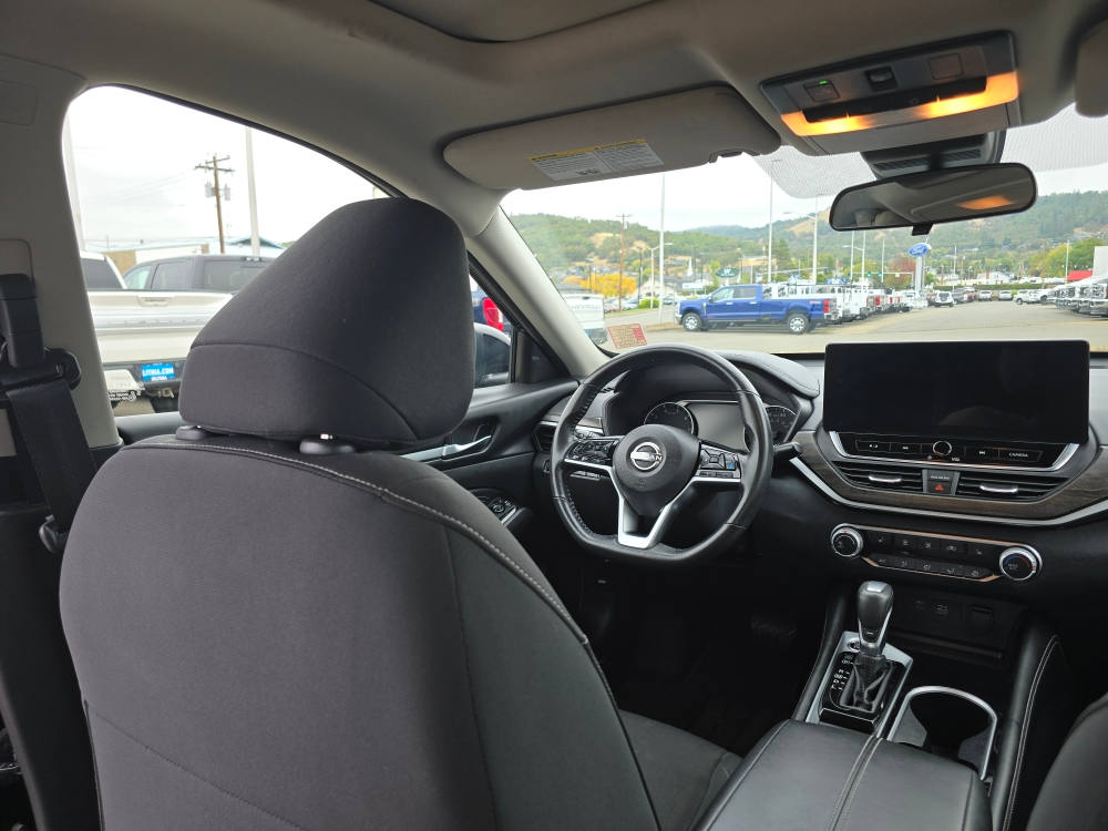 Thumbnail: 2023 Nissan Altima - 2