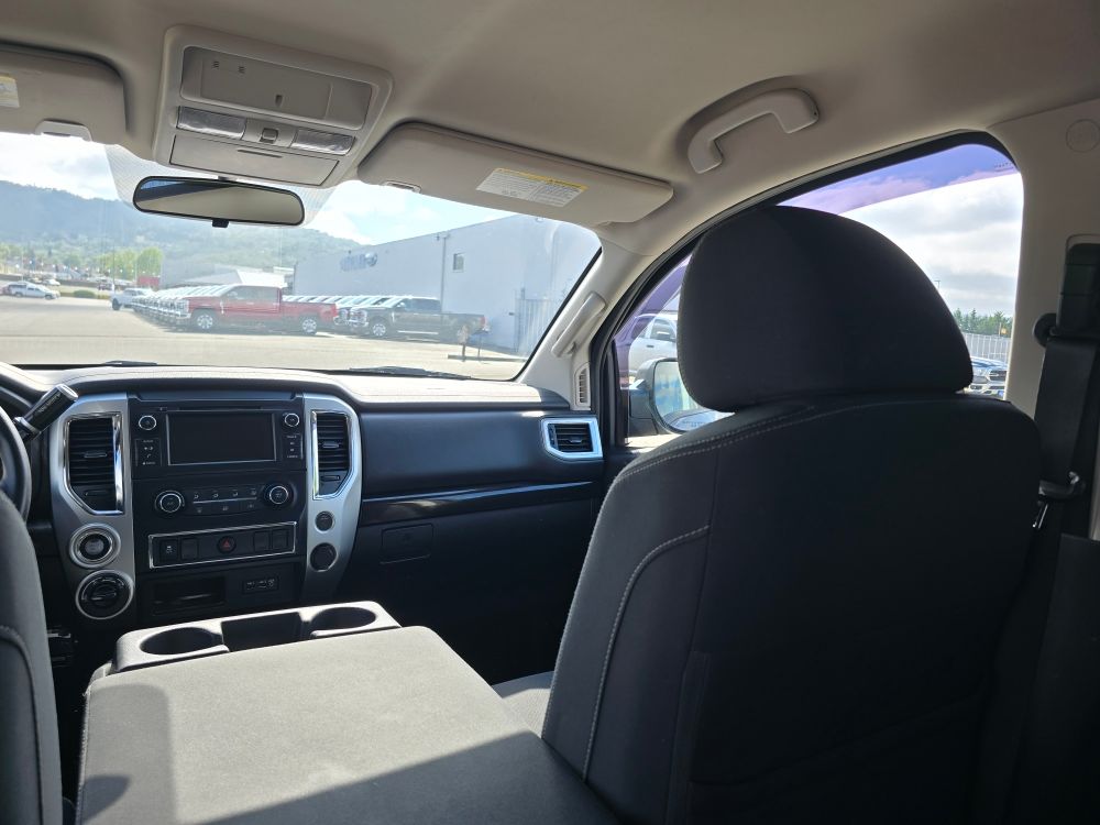 Thumbnail: 2019 Nissan Titan - 11