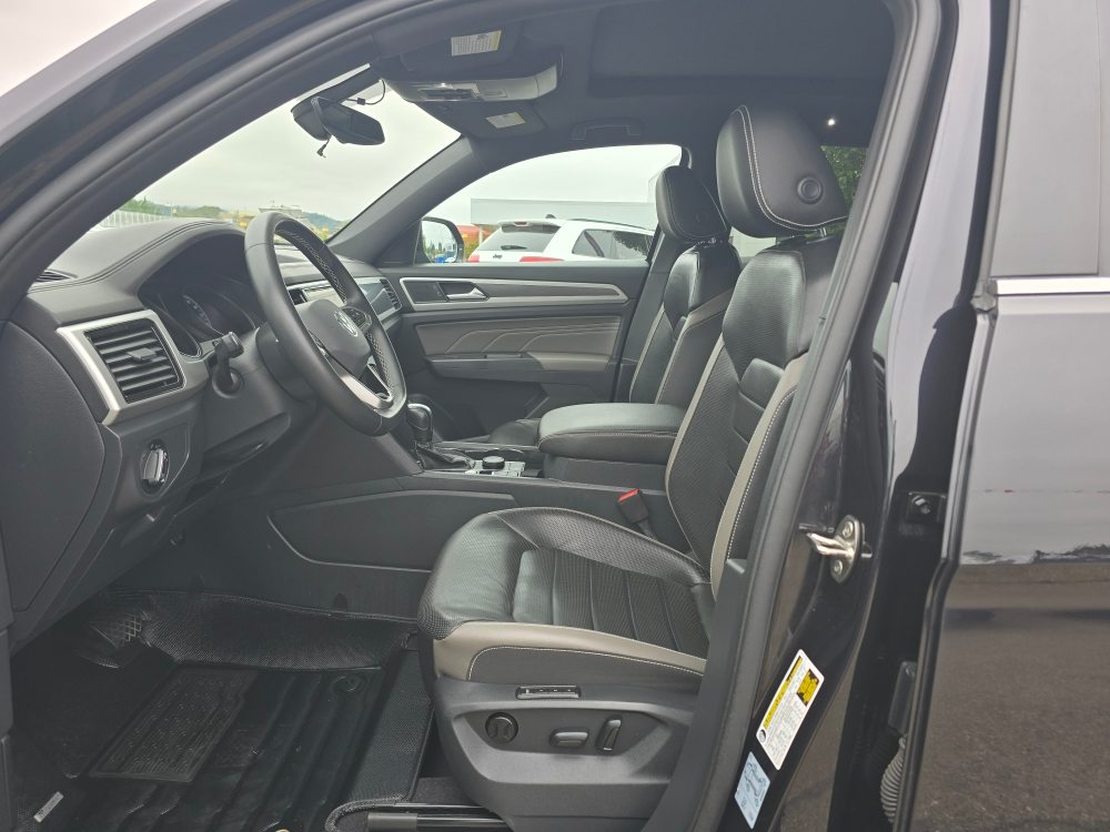 Thumbnail: 2021 Volkswagen Atlas - 9