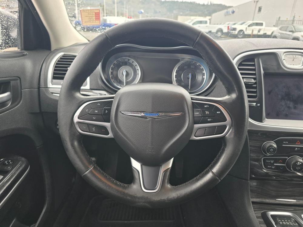 Thumbnail: 2019 Chrysler 300 - 7