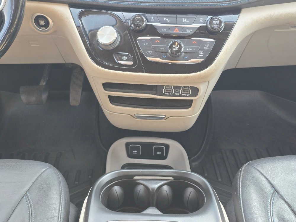 Thumbnail: 2021 Chrysler Pacifica - 13