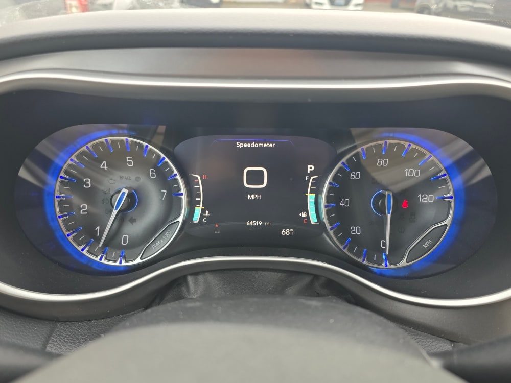Thumbnail: 2023 Chrysler Pacifica - 14