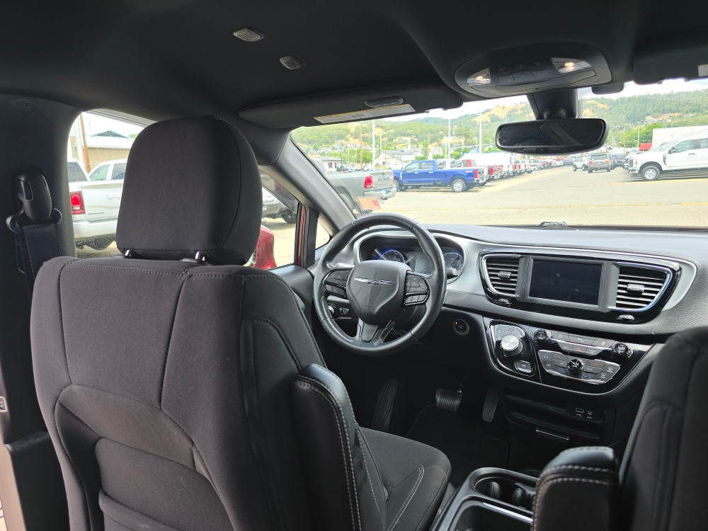 Thumbnail: 2020 Chrysler Pacifica - 2