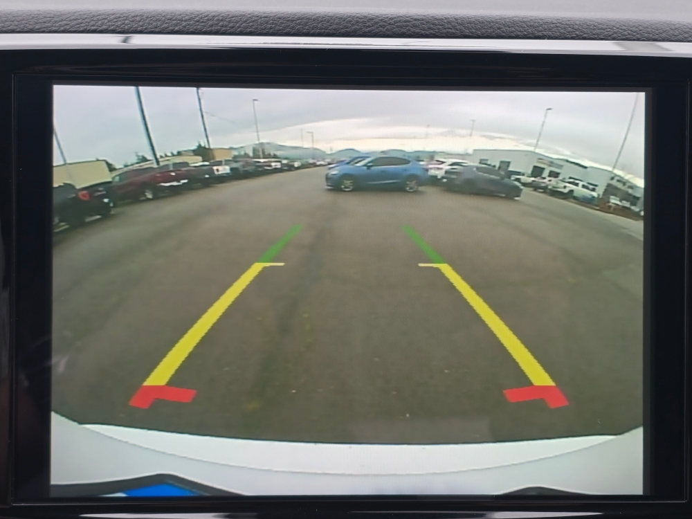 Thumbnail: 2023 Chrysler Pacifica - 22