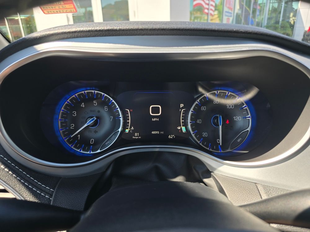 Thumbnail: 2025 Chrysler Pacifica - 15