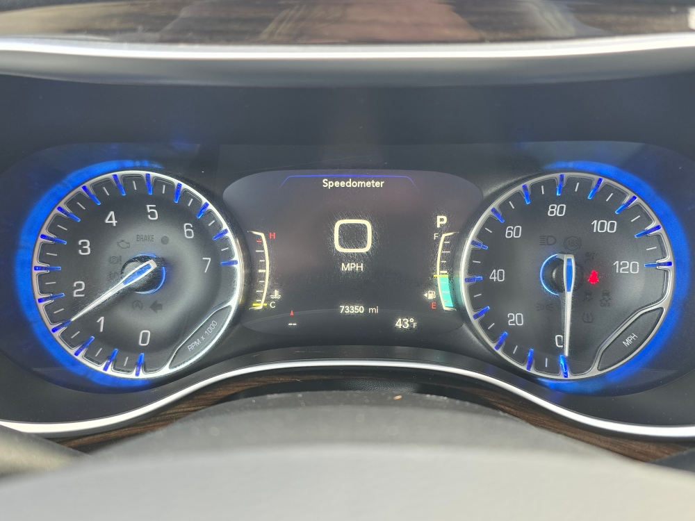 Thumbnail: 2023 Chrysler Pacifica - 14