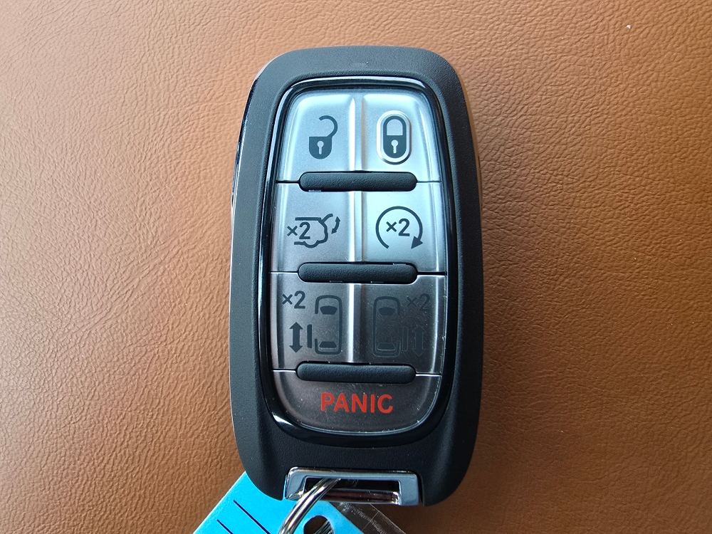 Thumbnail: 2026 Chrysler Pacifica - 16