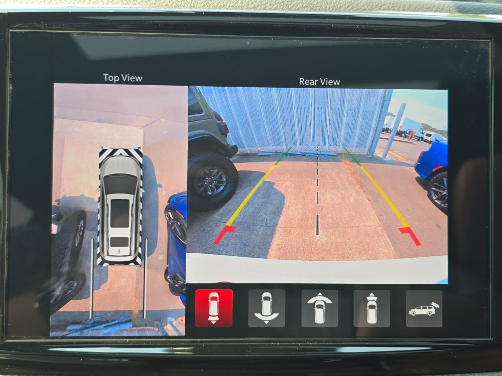 Thumbnail: 2026 Chrysler Pacifica - 22