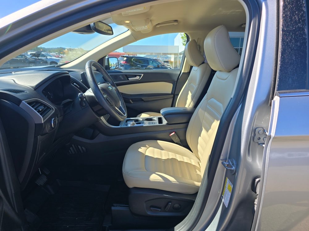 Thumbnail: 2022 Ford Edge - 8