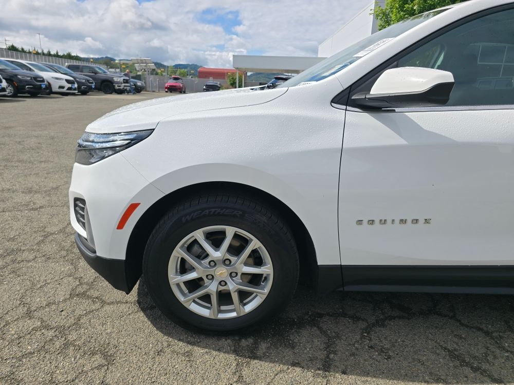 Thumbnail: 2022 Chevrolet Equinox - 4