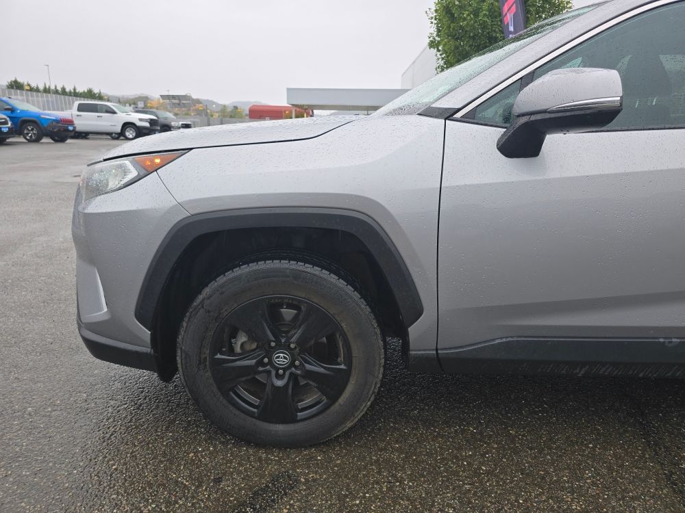 Thumbnail: 2020 Toyota RAV4 - 20