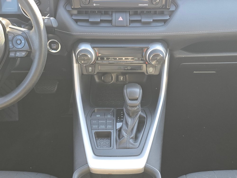 Thumbnail: 2020 Toyota RAV4 - 12