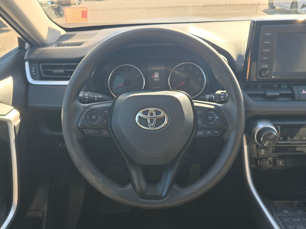 Thumbnail: 2020 Toyota RAV4 - 7