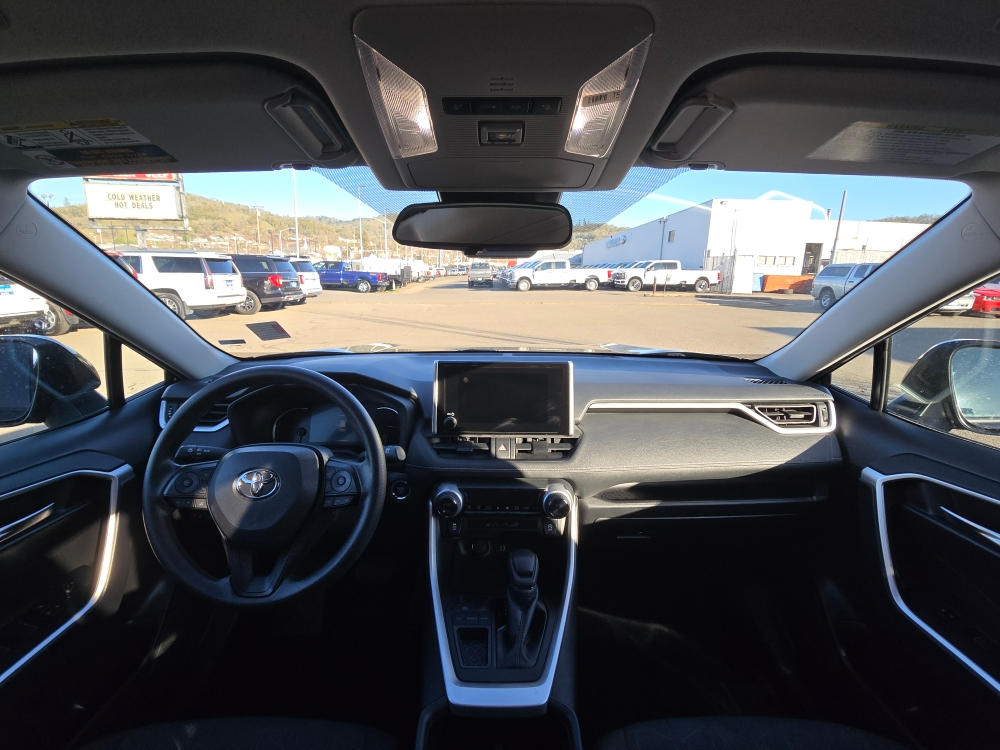 Thumbnail: 2024 Toyota RAV4 - 11