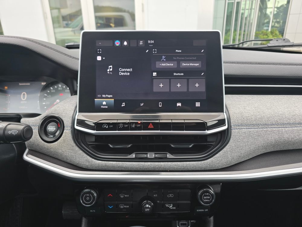 Thumbnail: 2023 Jeep Compass - 12