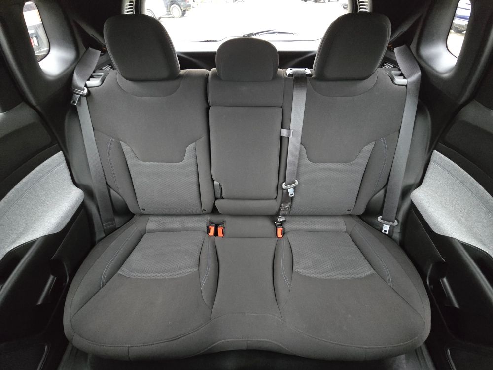 Thumbnail: 2023 Jeep Compass - 19