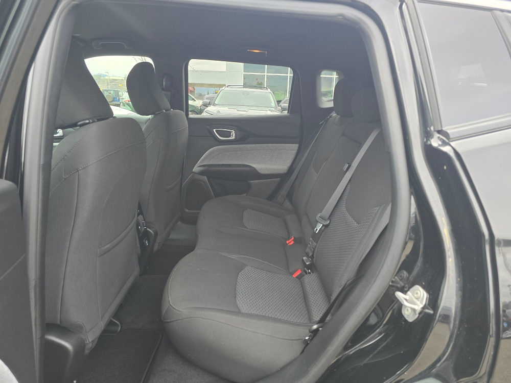 Thumbnail: 2023 Jeep Compass - 10