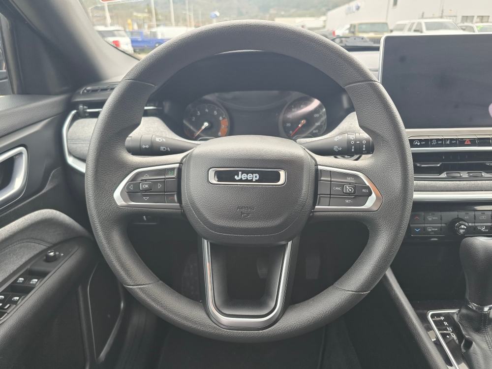 Thumbnail: 2023 Jeep Compass - 7