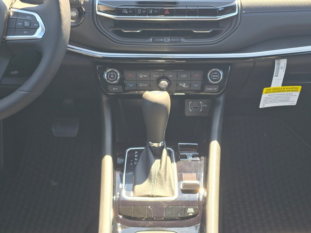 Thumbnail: 2026 Jeep Compass - 12