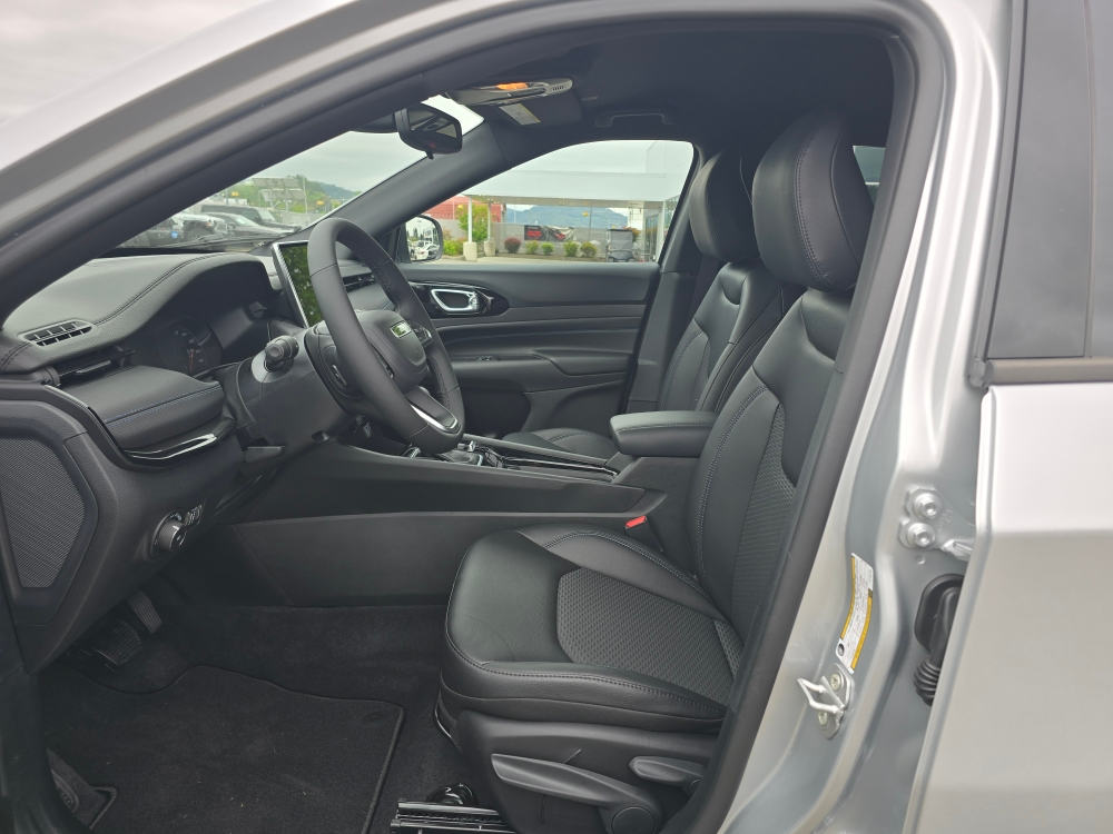 Thumbnail: 2026 Jeep Compass - 8