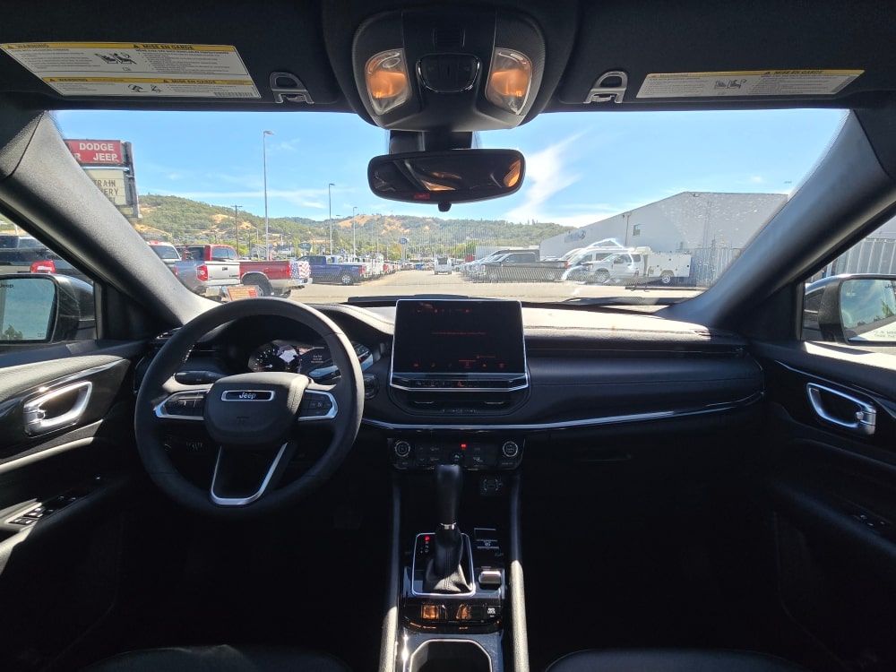 Thumbnail: 2025 Jeep Compass - 11