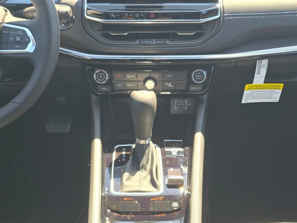 Thumbnail: 2026 Jeep Compass - 14