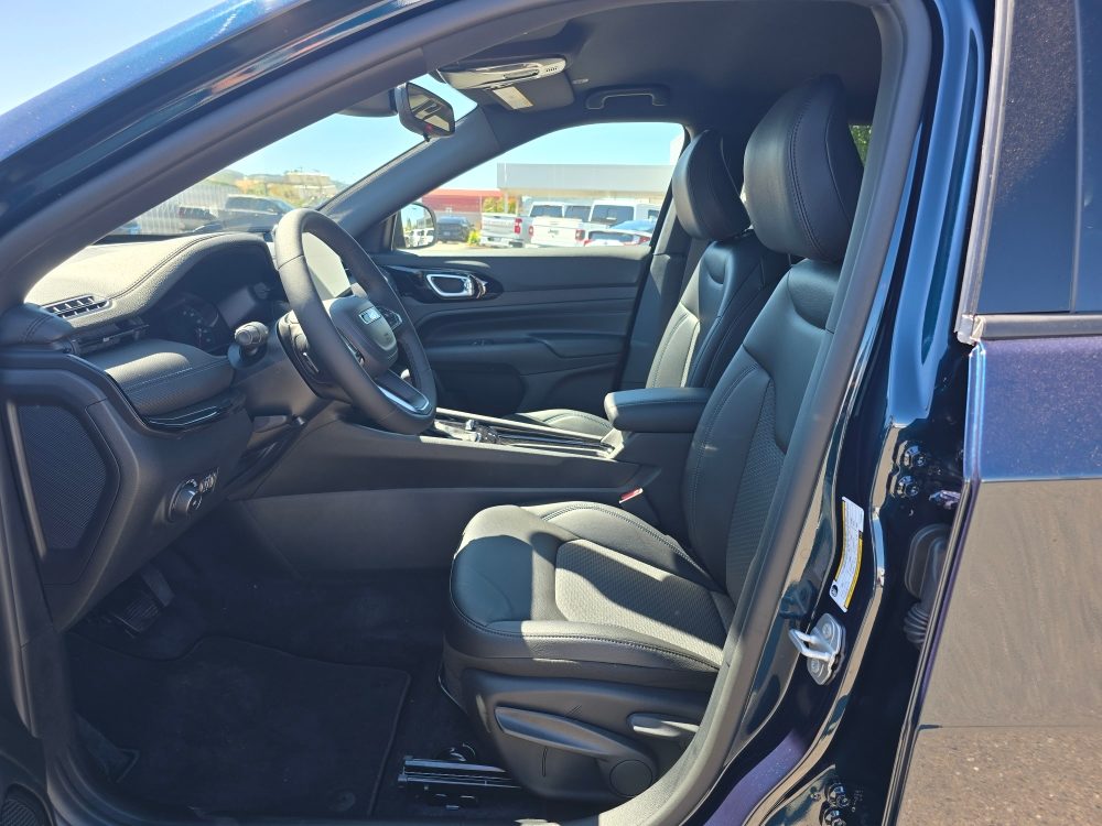 Thumbnail: 2026 Jeep Compass - 8