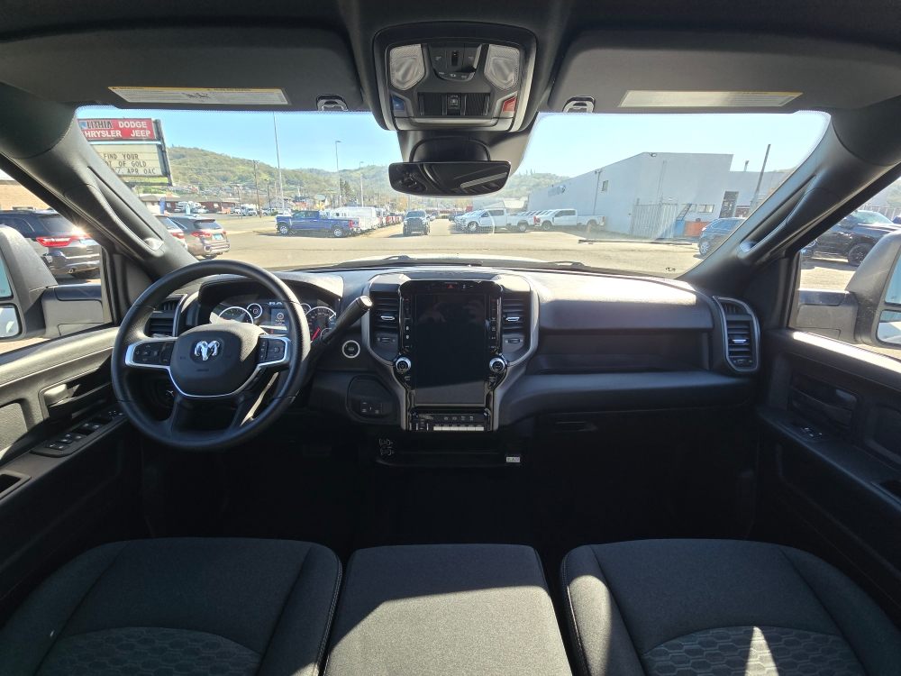 2026 RAM 3500 Tradesman - Photo 12