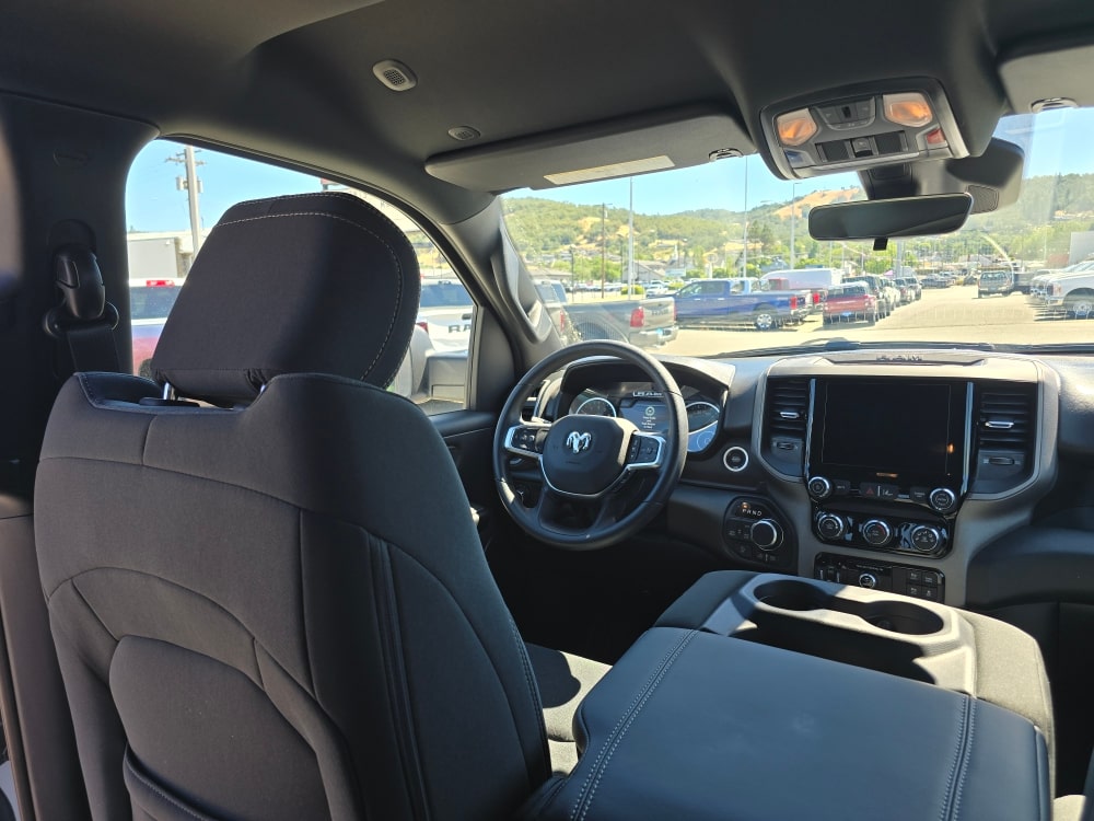Thumbnail: 2026 RAM 1500 - 2