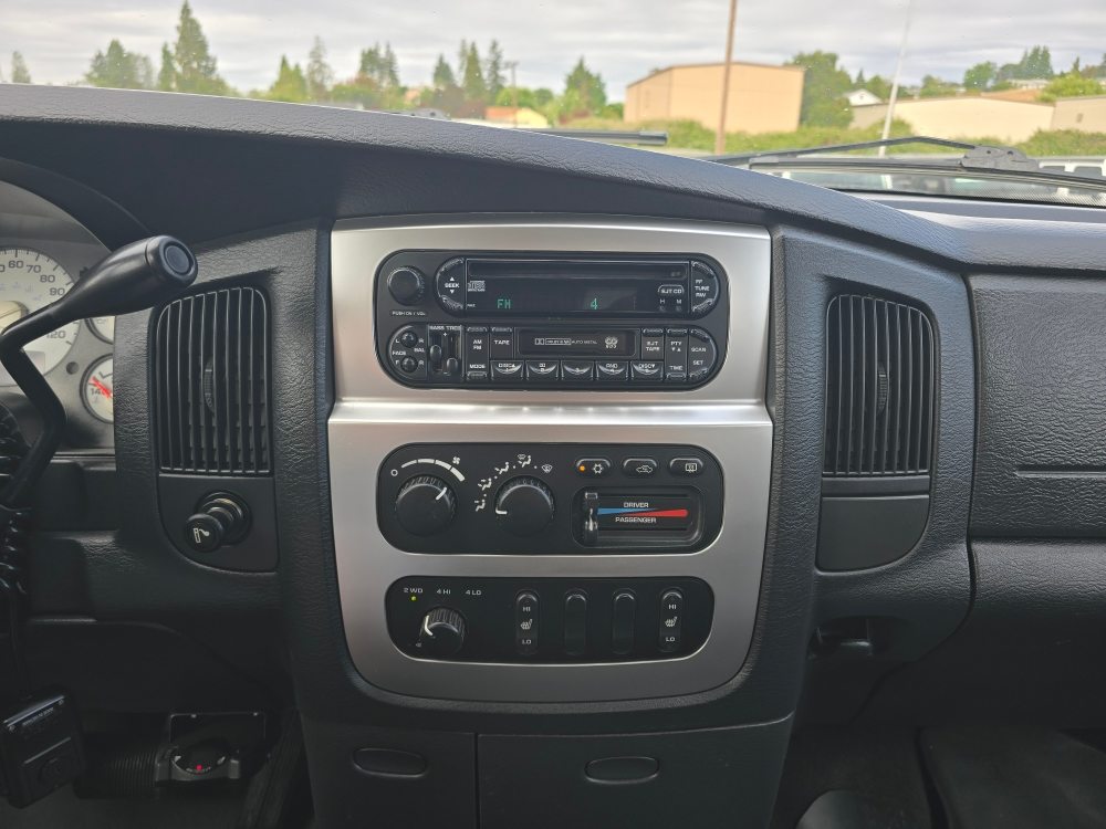 Thumbnail: 2004 Dodge Ram 3500 - 13