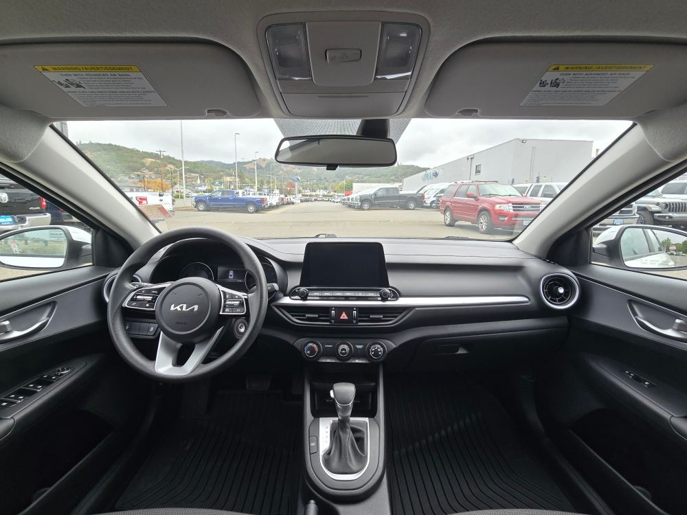 Thumbnail: 2023 Kia Forte - 11