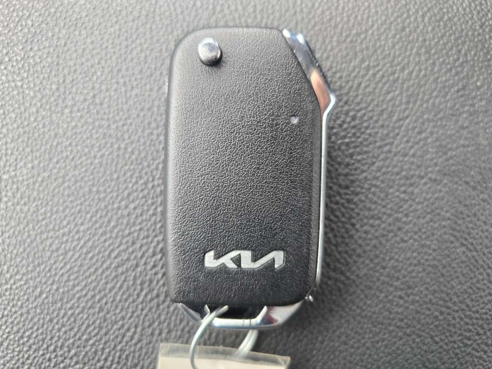 Thumbnail: 2023 Kia Forte - 16