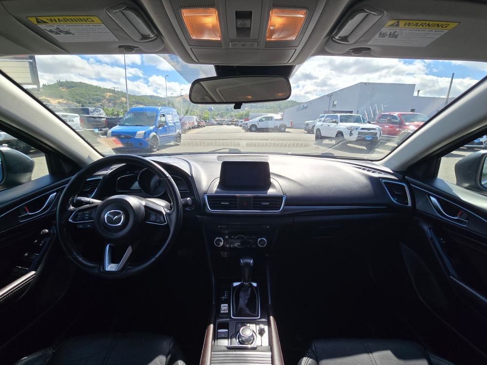 Thumbnail: 2018 Mazda Mazda3 - 12
