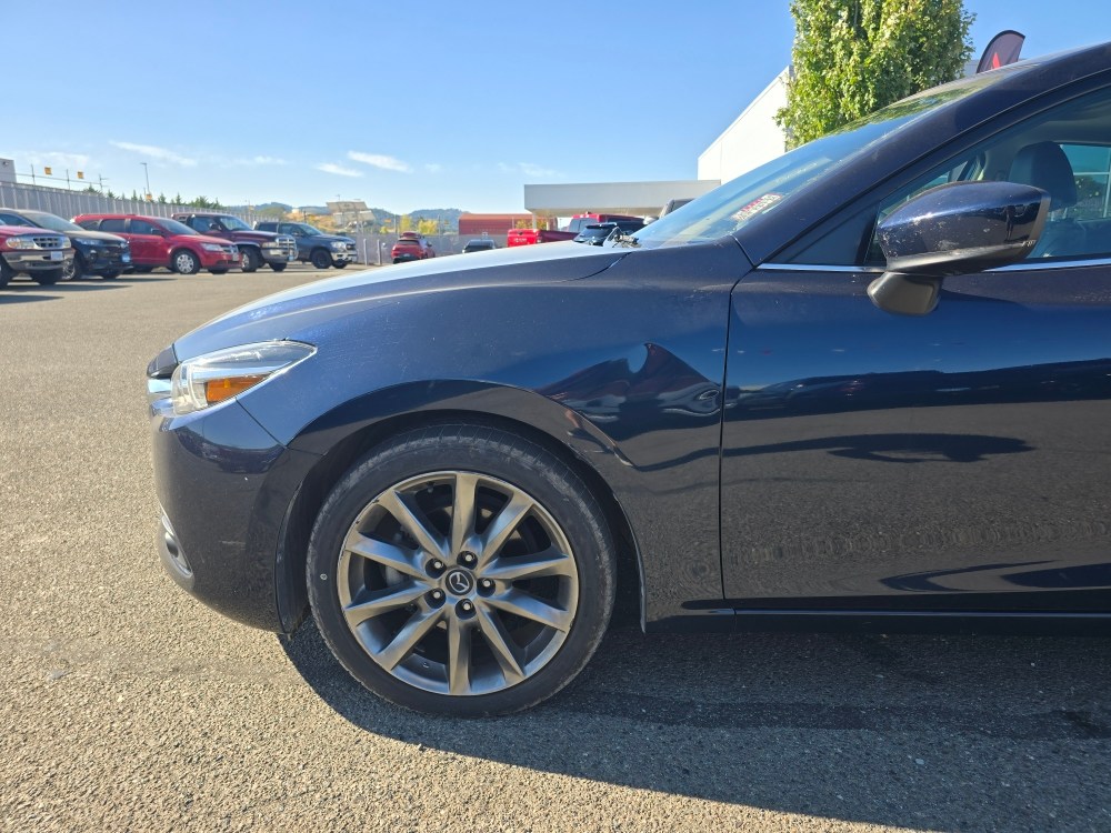 Thumbnail: 2018 Mazda Mazda3 - 20