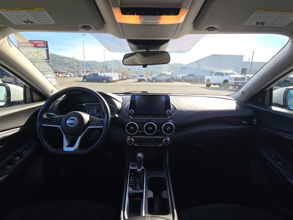 Thumbnail: 2023 Nissan Sentra - 10