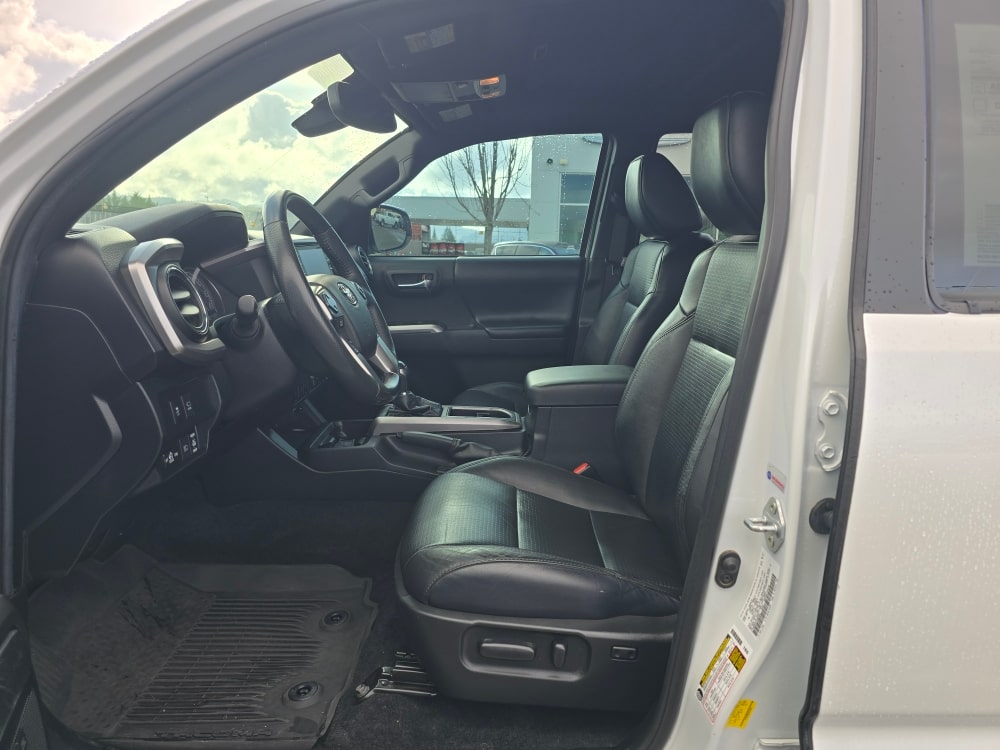 Thumbnail: 2021 Toyota Tacoma - 7