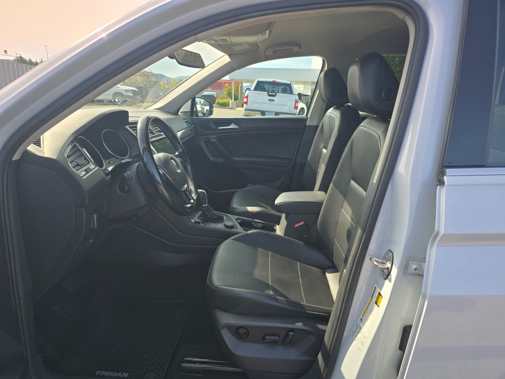 Thumbnail: 2019 Volkswagen Tiguan - 8